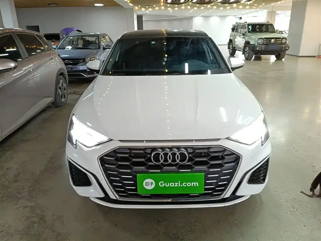 Audi A3 2023 из CN, фото 3