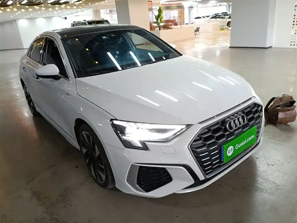 Audi A3 2023 из CN, фото 4