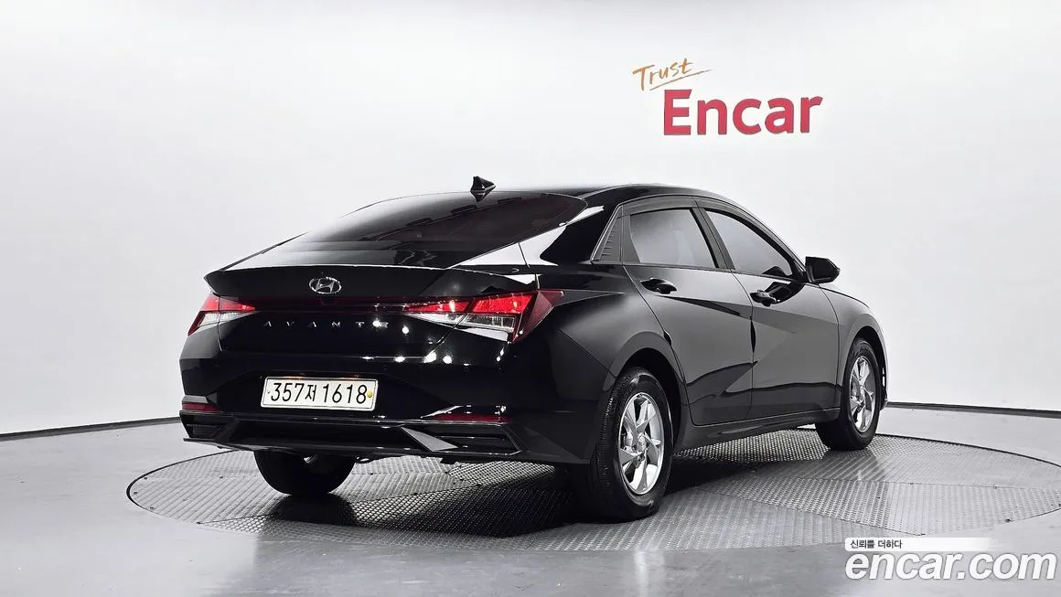 Hyundai AVANTE — фото 2