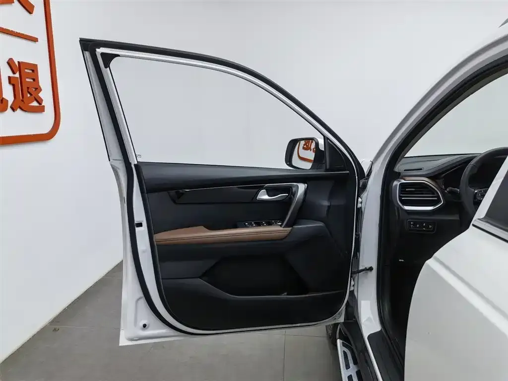 Kia Sportage — фото 8