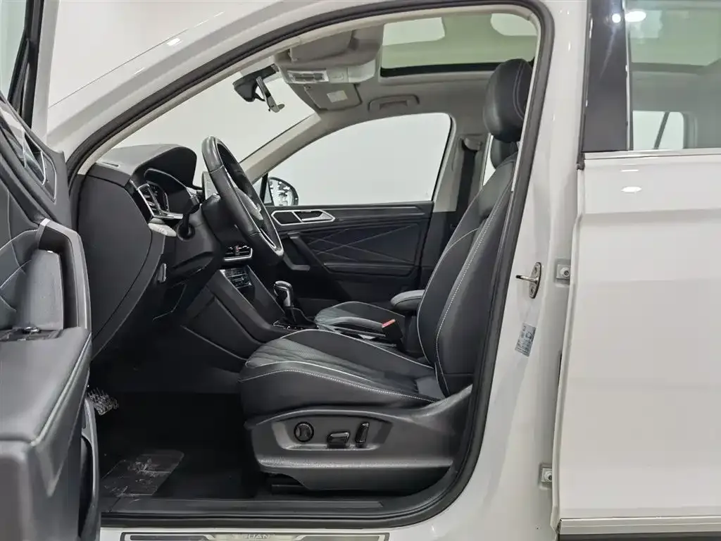 Volkswagen Tiguan L 2023 из CN, фото 5