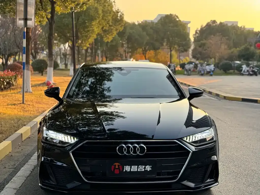 Audi A7 2023 из CN, фото 2