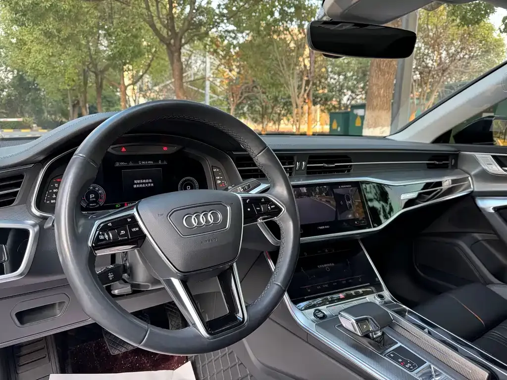 Audi A7 2023 из CN, фото 4