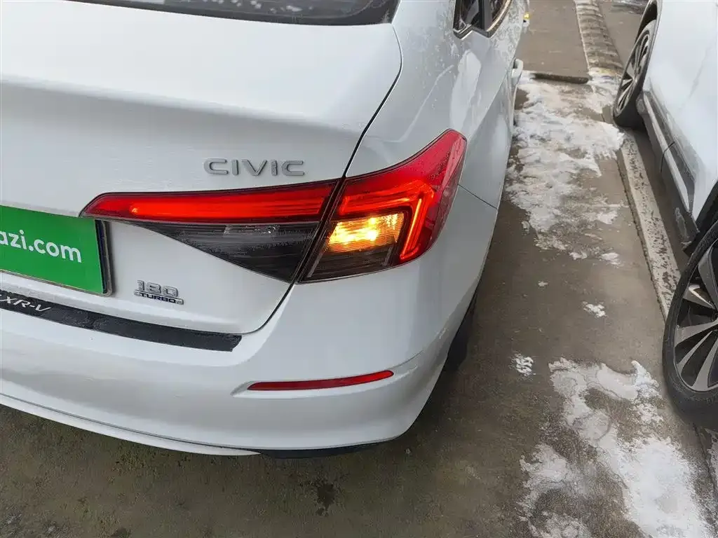 Honda Civic — фото 3