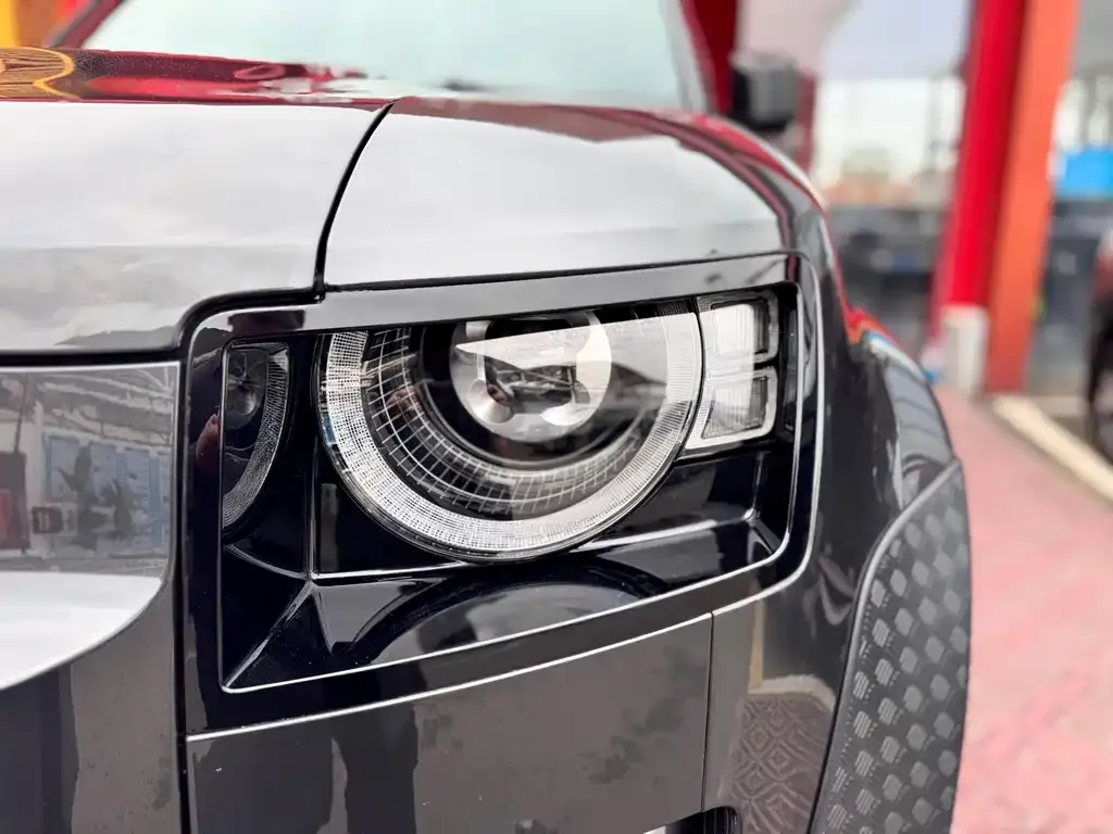 Land Rover Defender — фото 4