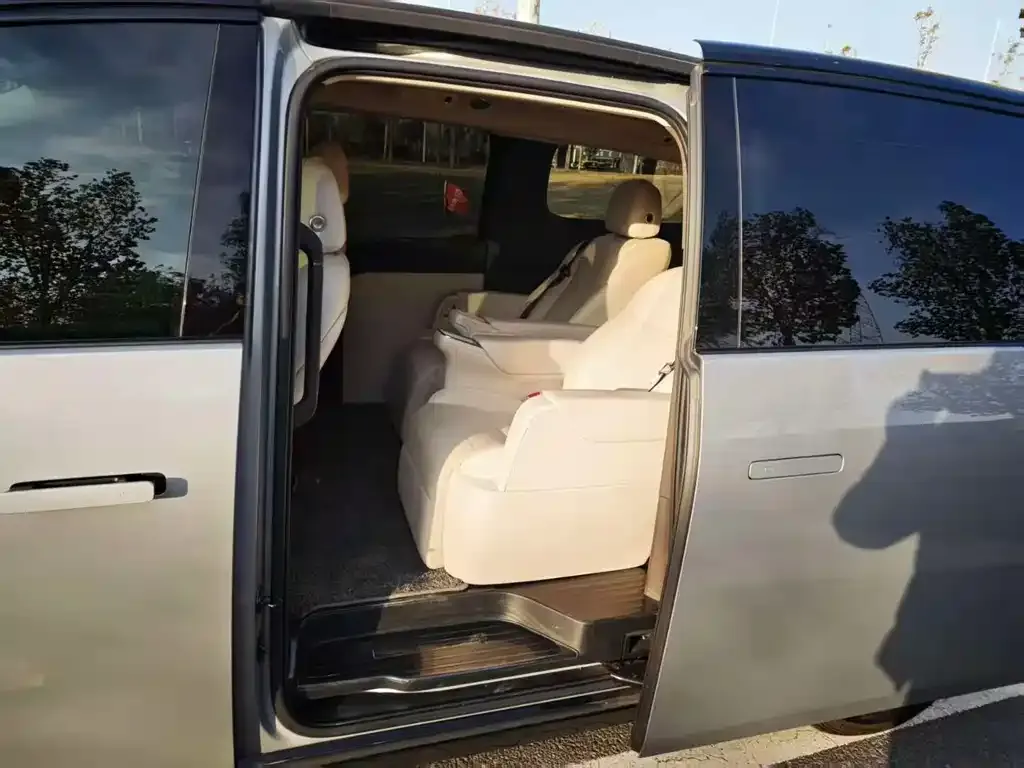 Li Auto MEGA 2024 из CN, фото 9