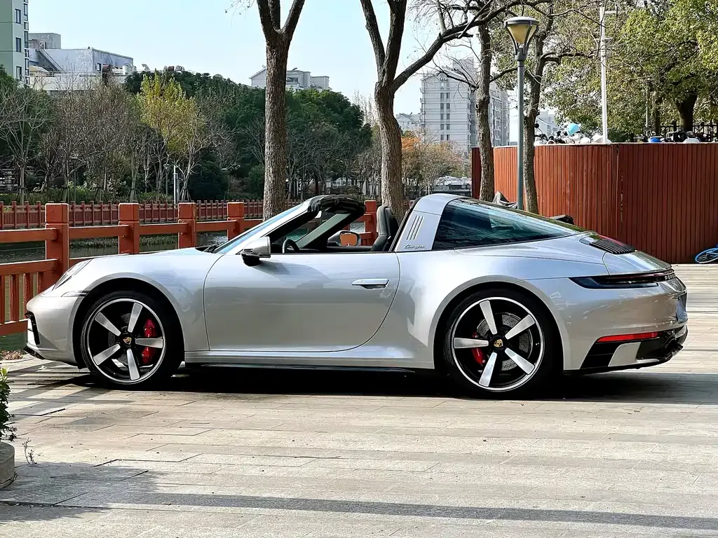 Porsche 911 2022 из CN, фото 8