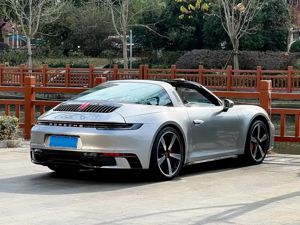 Porsche 911 2022 из CN, фото 10
