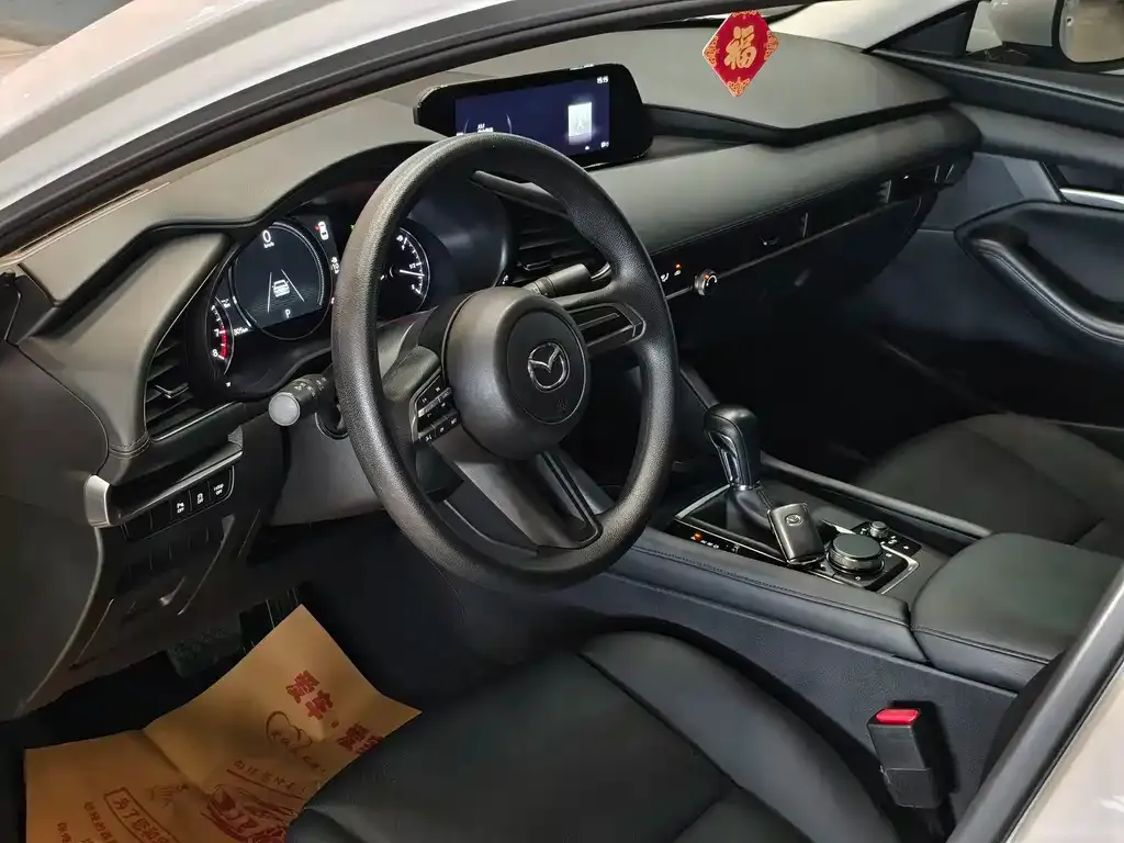 Mazda 3 Axela 2023 из CN, фото 6
