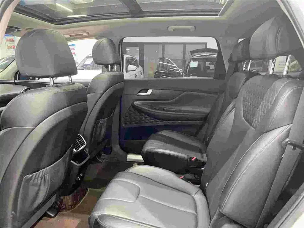 Hyundai Santa Fe 2021 из CN, фото 2