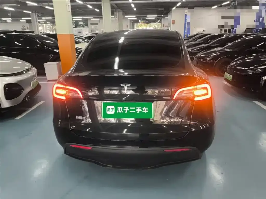 Tesla Model Y 2022 из CN, фото 10
