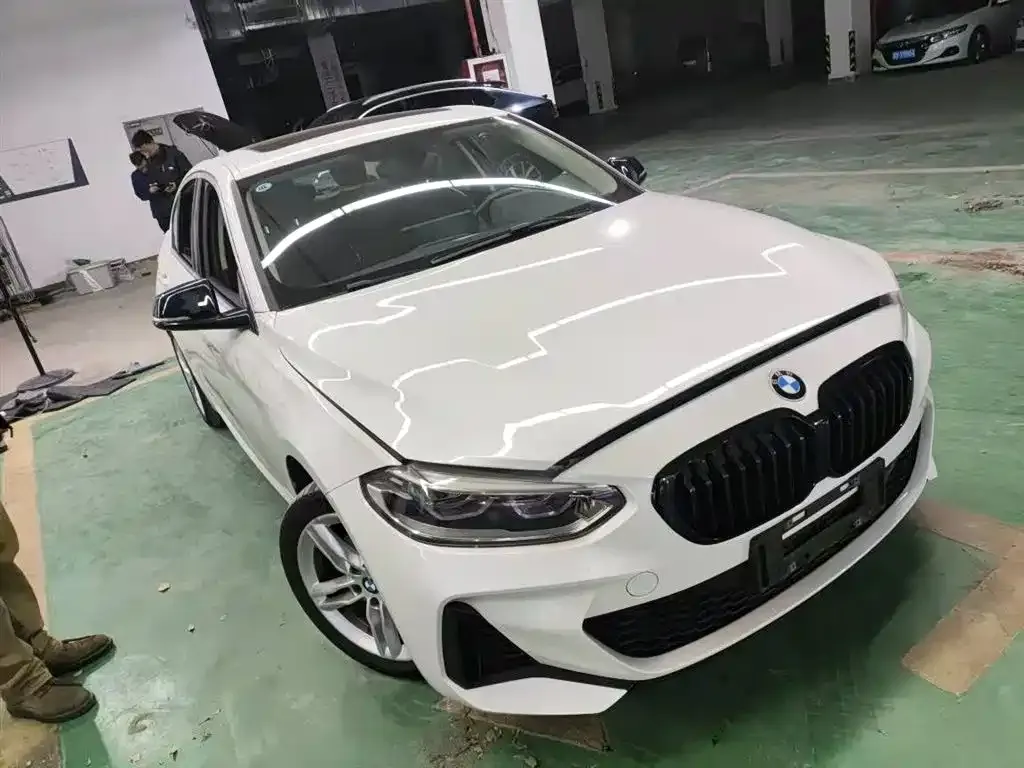 BMW 1 Series — фото 1