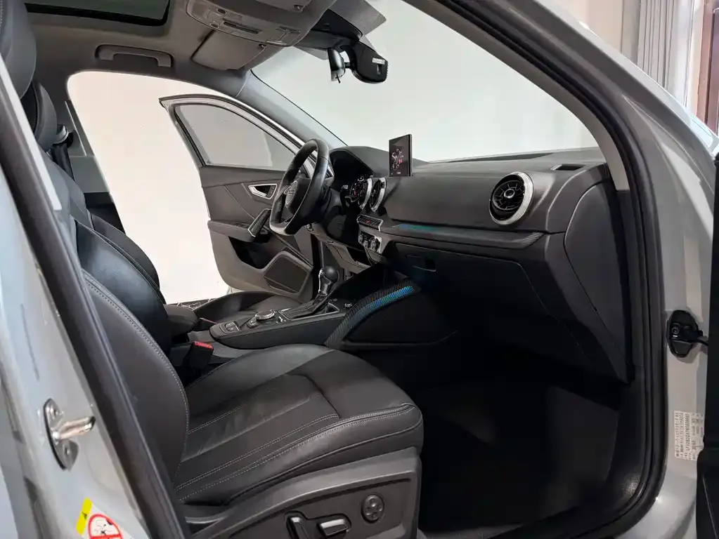 Audi Q2L 2022 из CN, фото 2