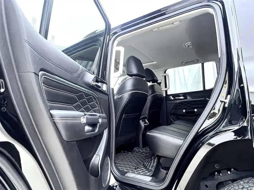 Tank 300 — фото 9