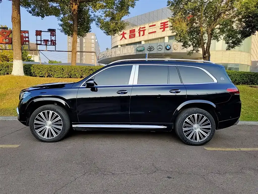 Mercedes-Benz GLS — фото 6