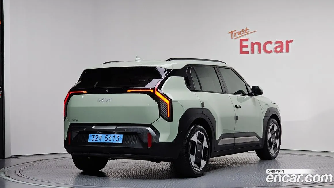 Kia EV3 — фото 3