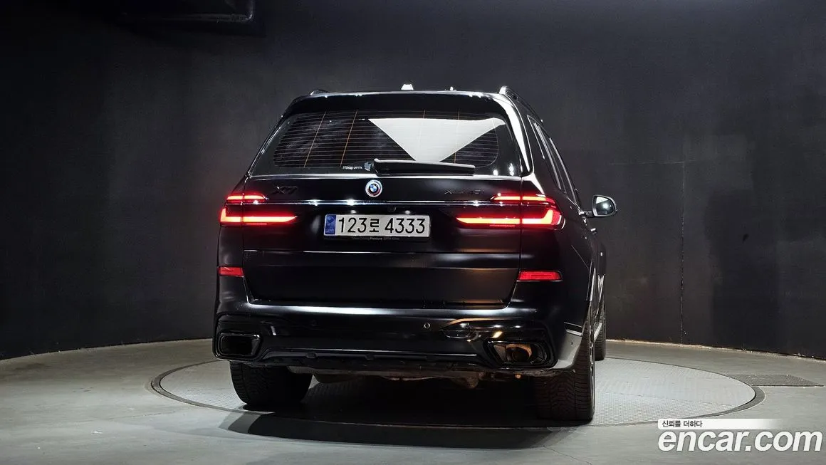 BMW X7 — фото 4