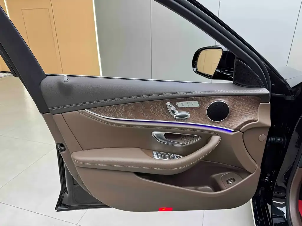 Mercedes-Benz E-Class 2022 из CN, фото 5