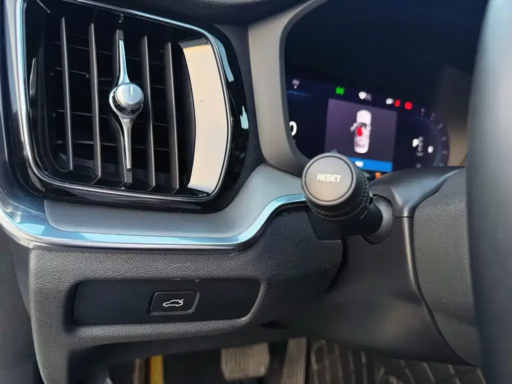 Volvo S60 2022 из CN, фото 9