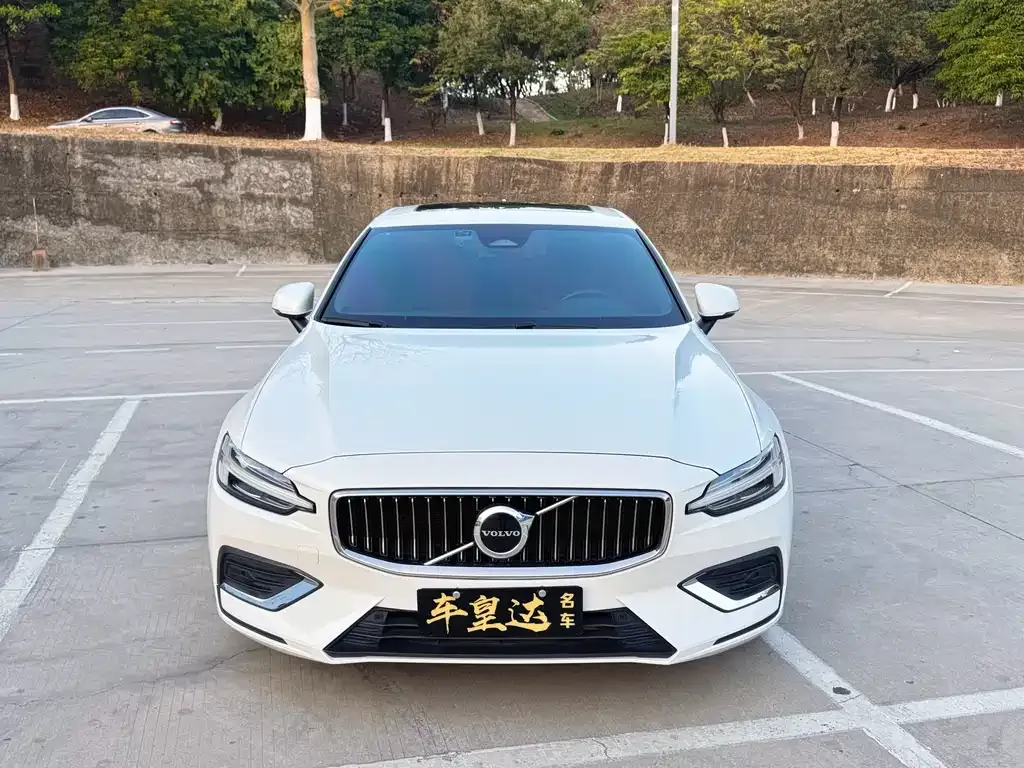Volvo S60 2022 из CN, фото 6