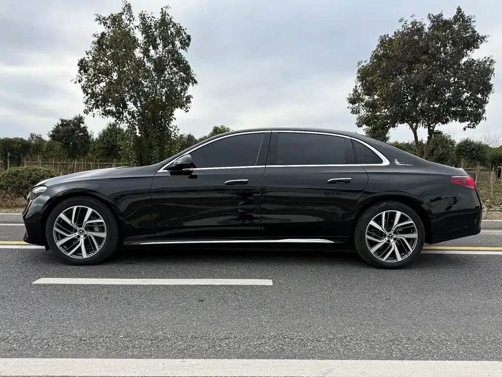 Mercedes-Benz E-Class 2024 из CN, фото 9