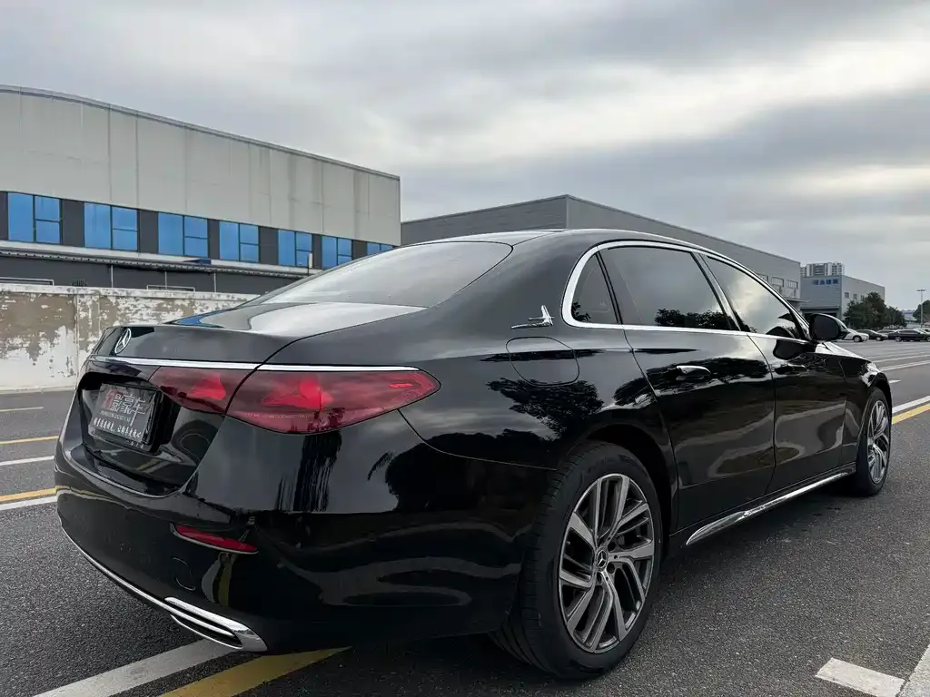Mercedes-Benz E-Class 2024 из CN, фото 2