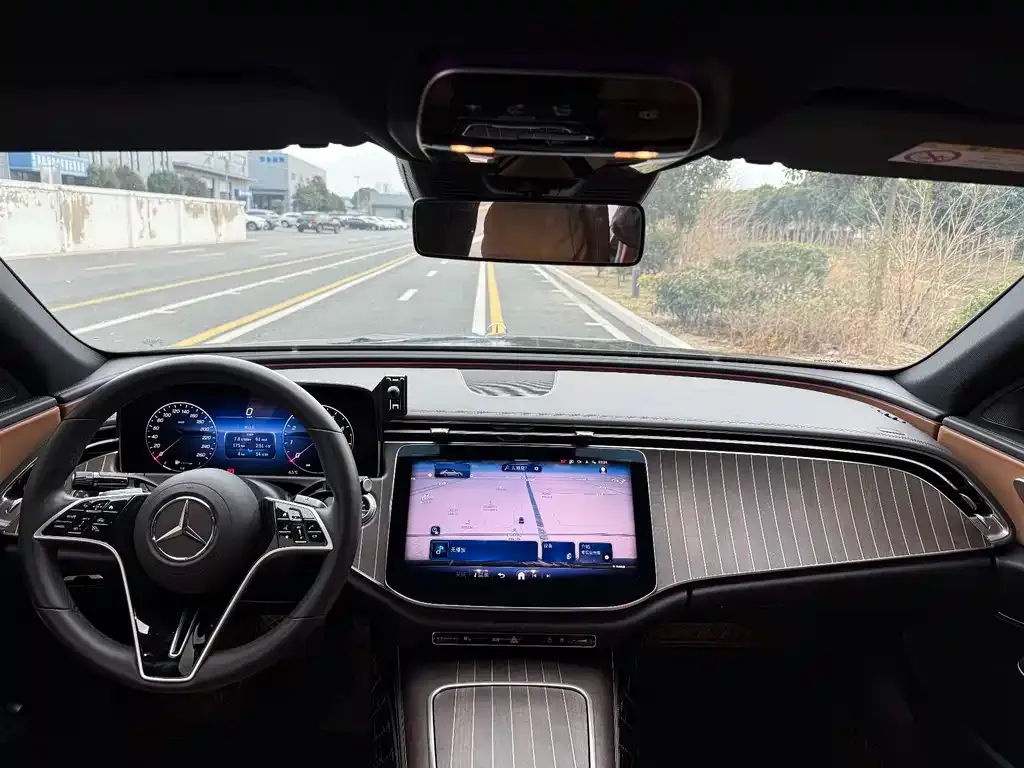 Mercedes-Benz E-Class 2024 из CN, фото 5