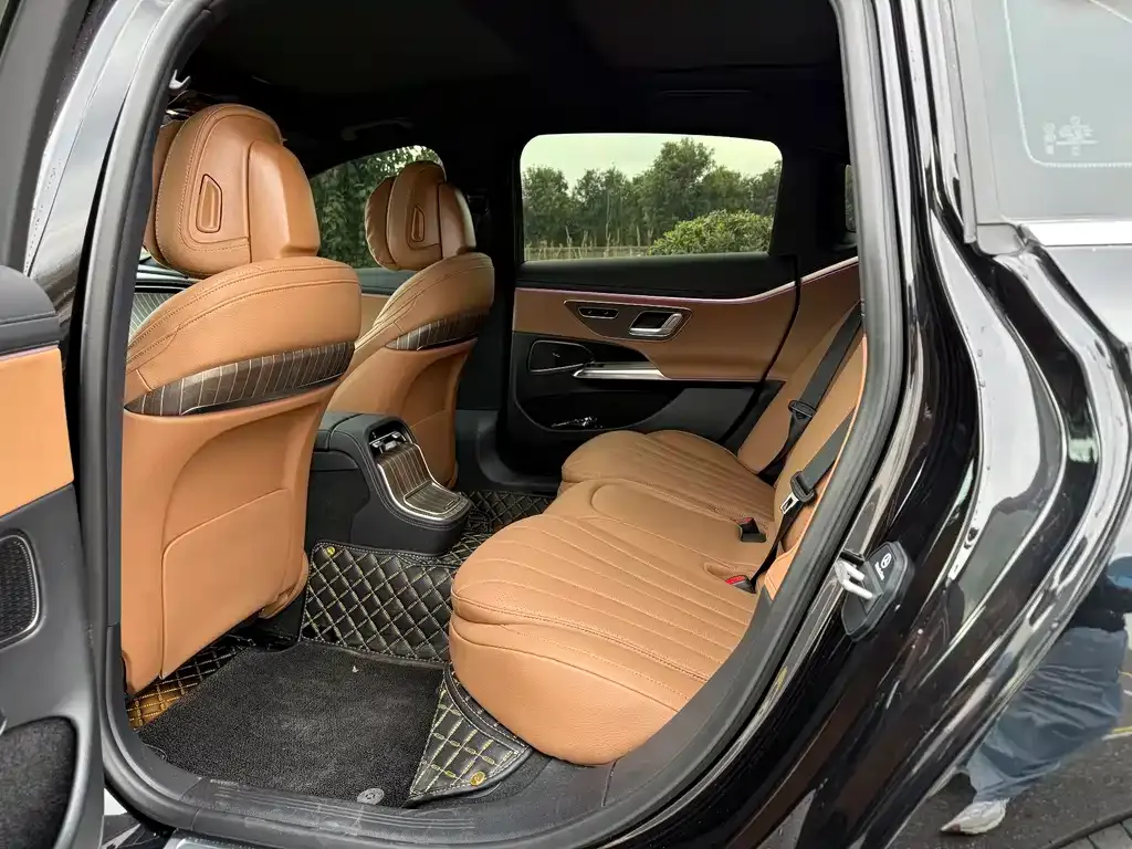 Mercedes-Benz E-Class 2024 из CN, фото 7