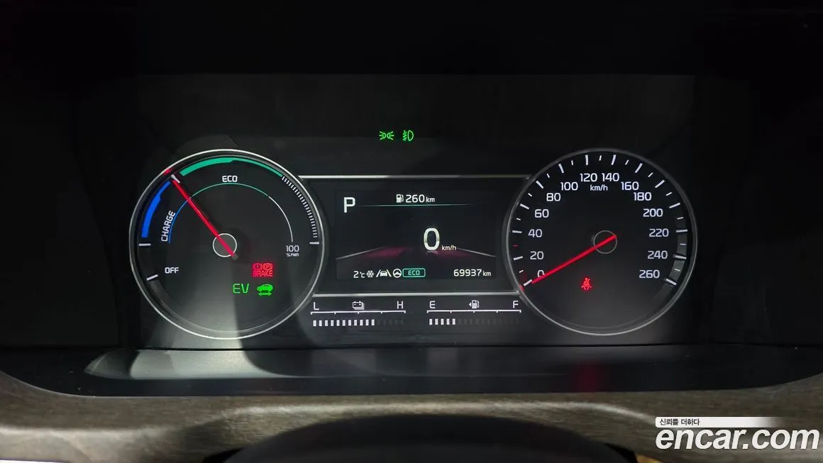 Kia Sorento — фото 8