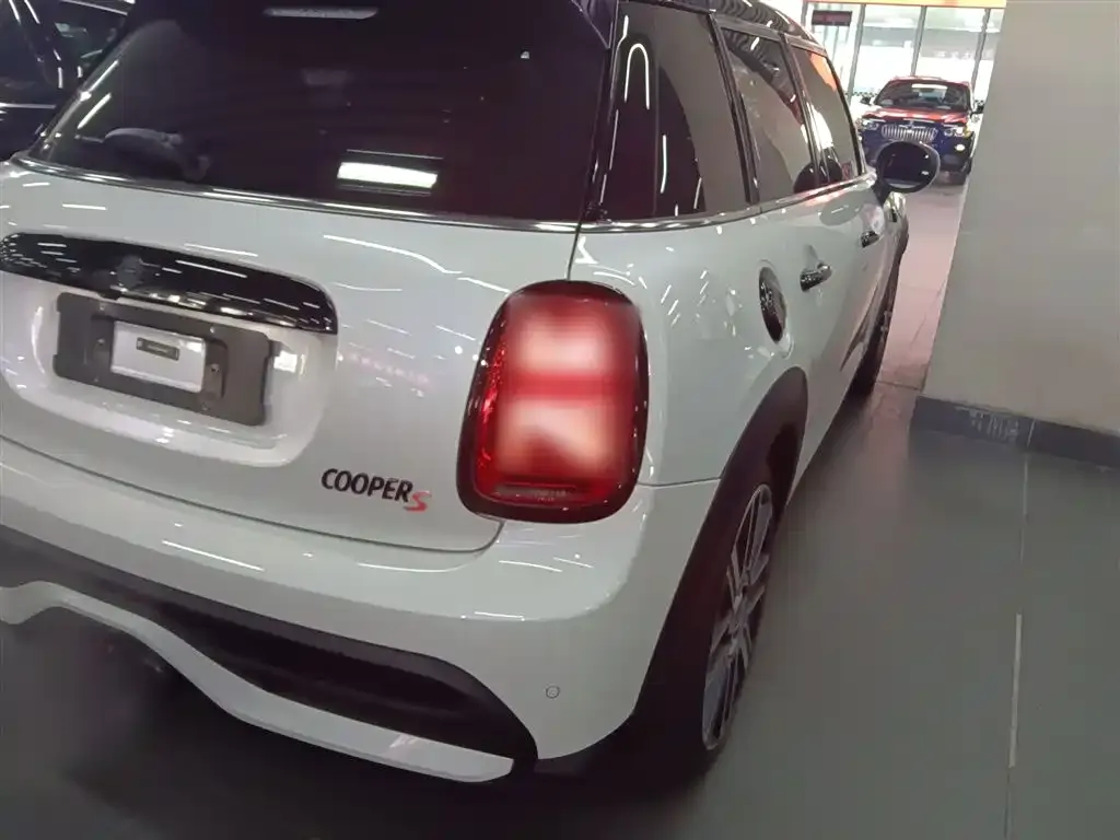 MINI Cooper (3-door) 2024 из CN, фото 9