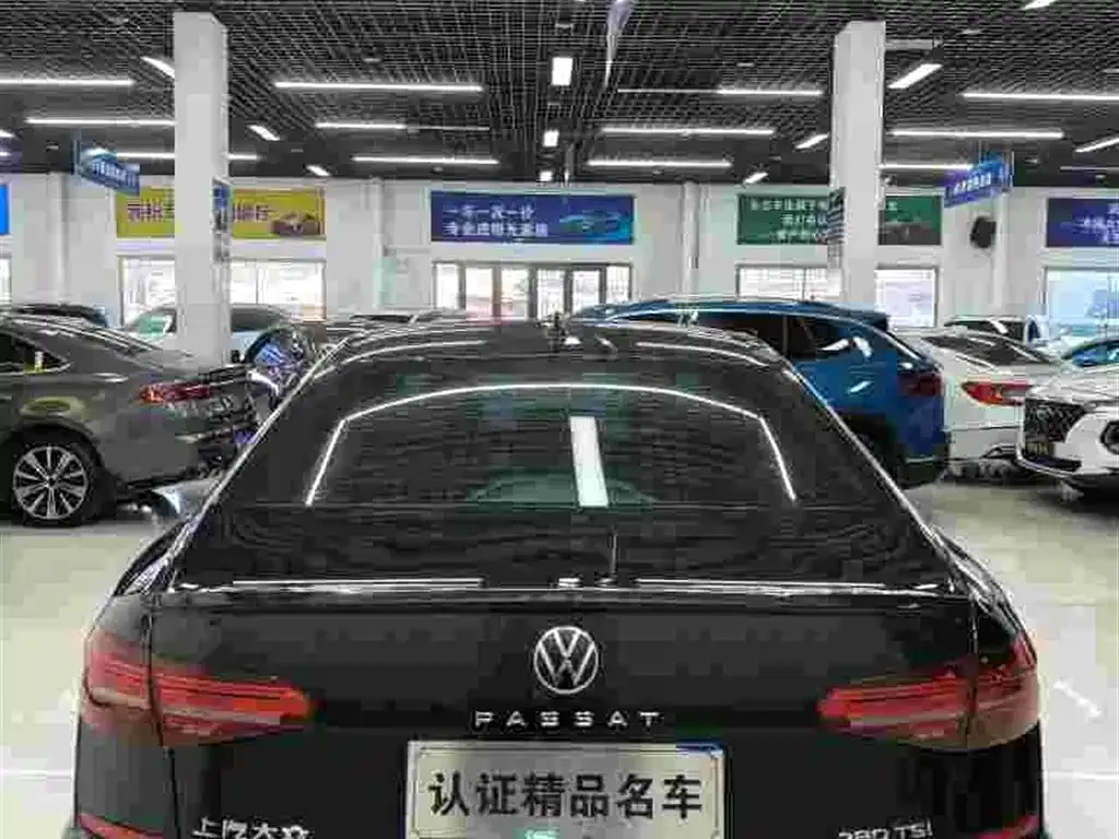 Volkswagen Passat — фото 8