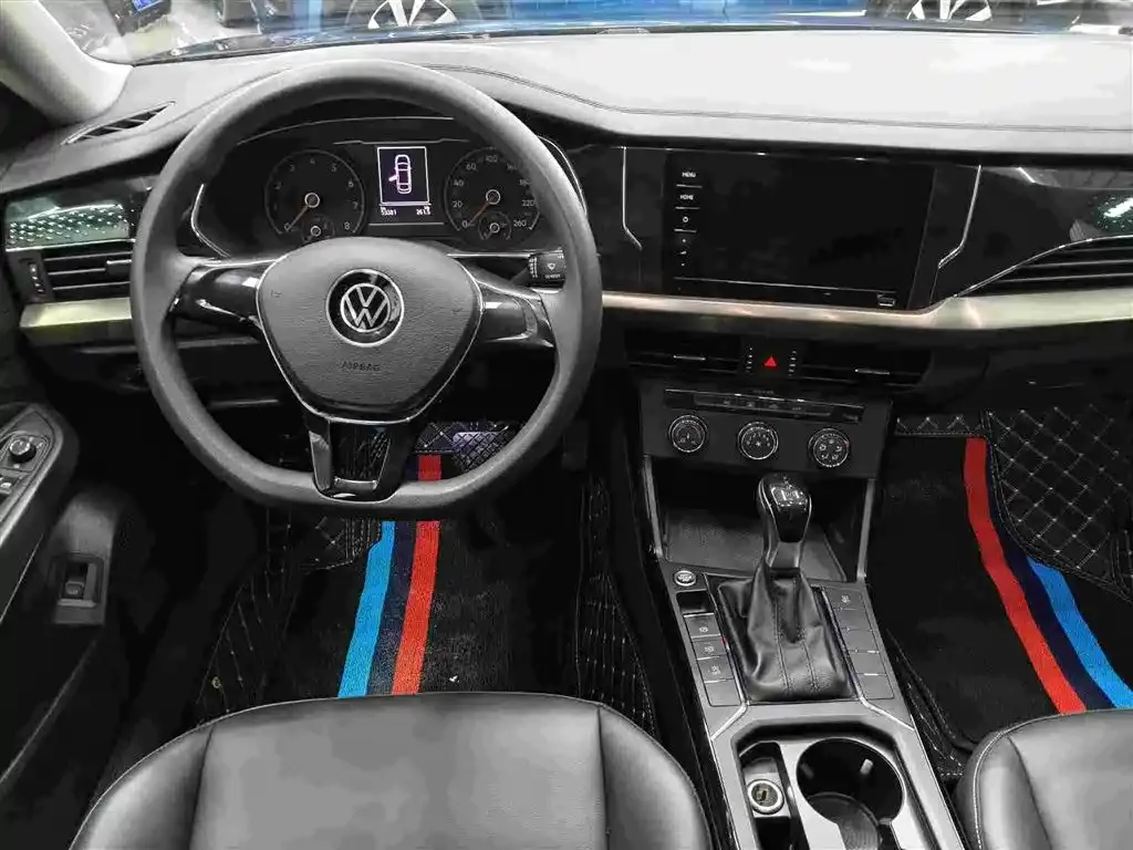 Volkswagen Passat — фото 4