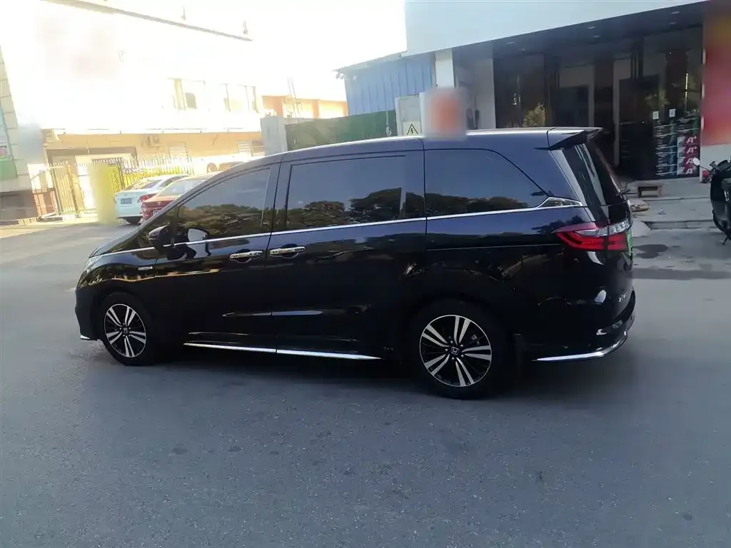 Honda Odyssey — фото 2