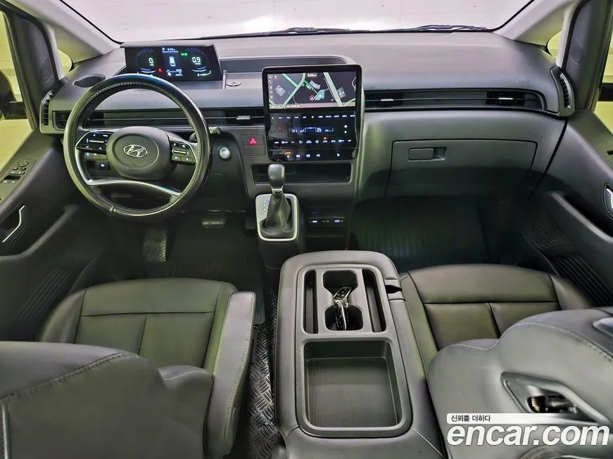 Hyundai Staria — фото 3