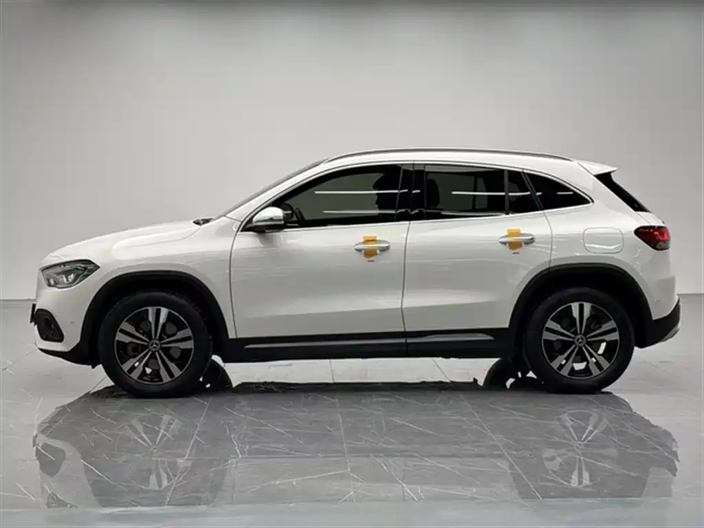 Mercedes-Benz GLA — фото 7