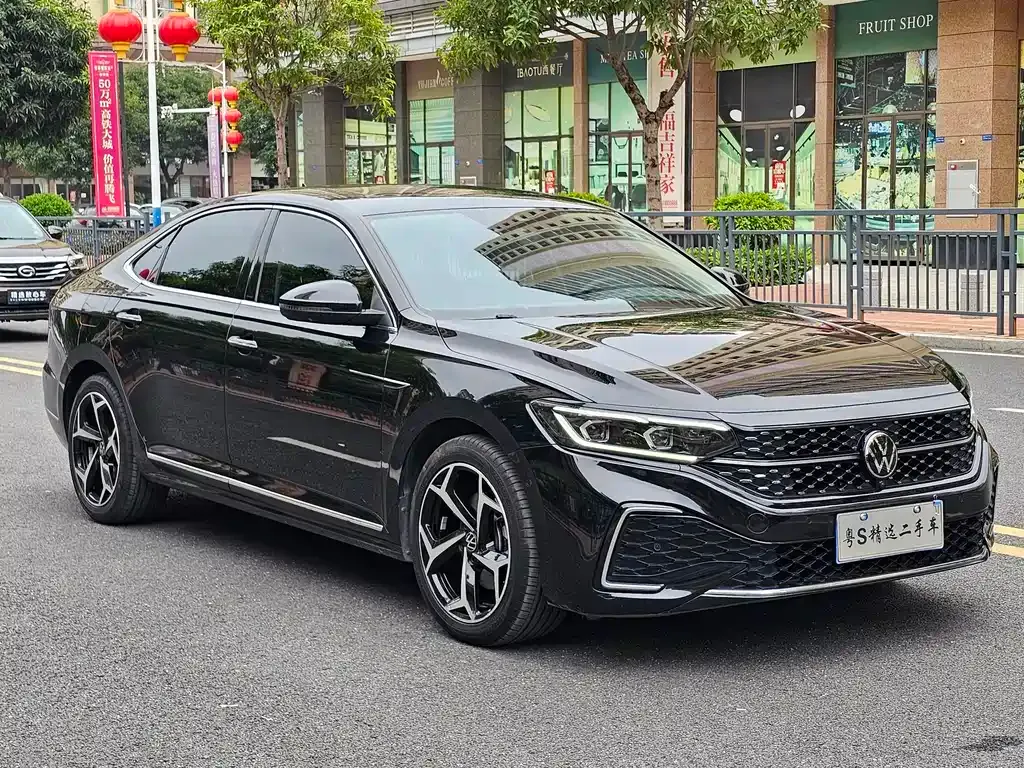 Volkswagen Passat — фото 6
