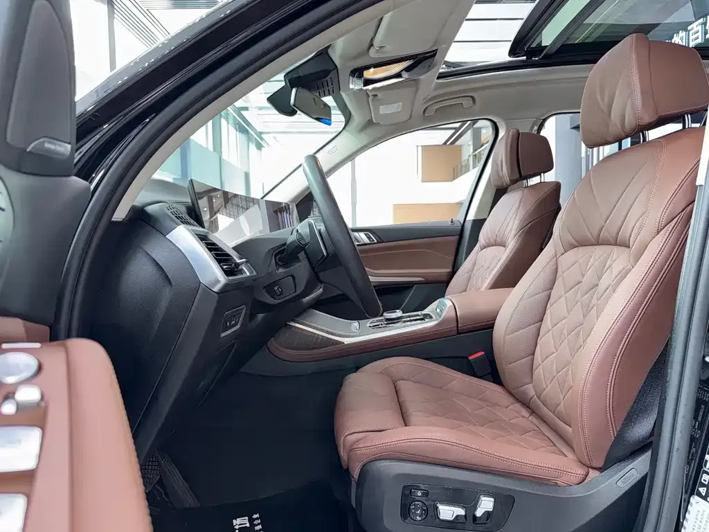 BMW X7 2023 из CN, фото 9