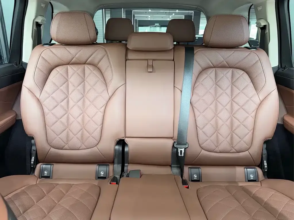 BMW X7 2023 из CN, фото 3