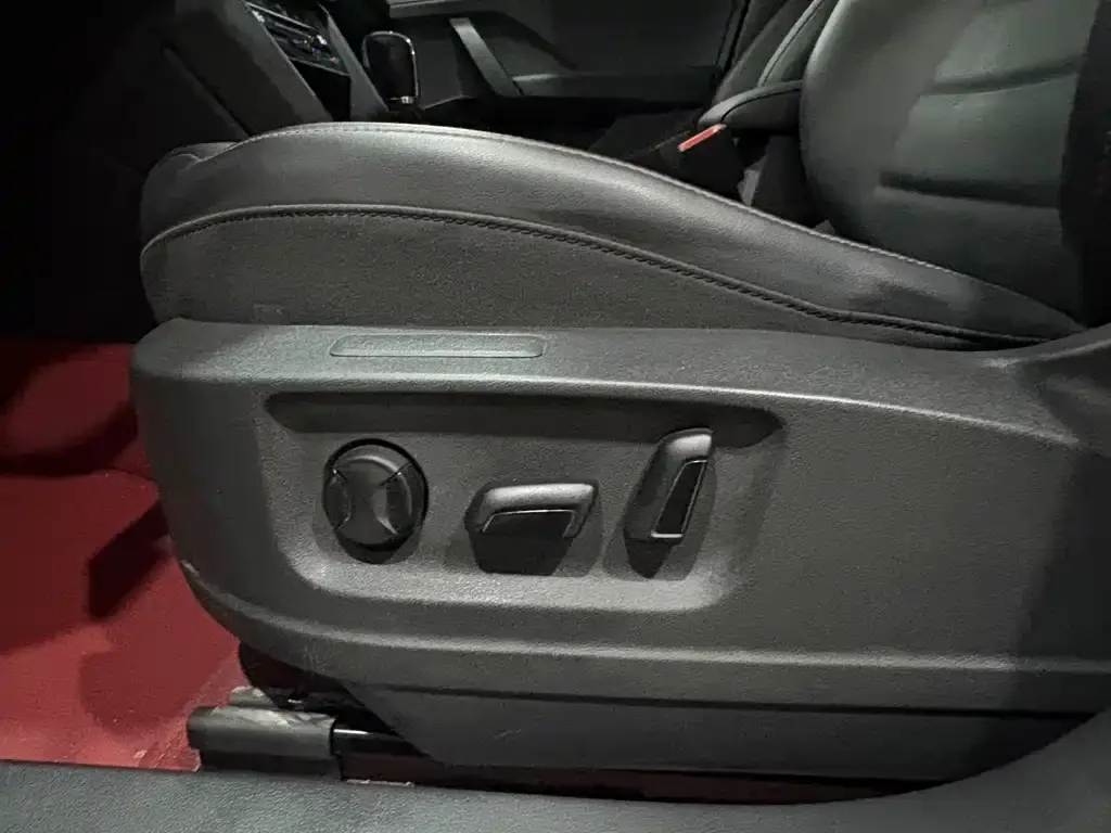 Volkswagen Tharu 2021 из CN, фото 4
