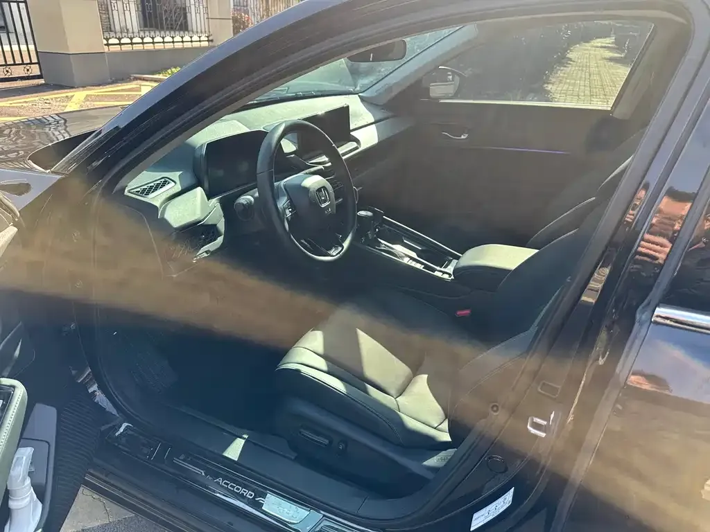 Honda Accord — фото 2