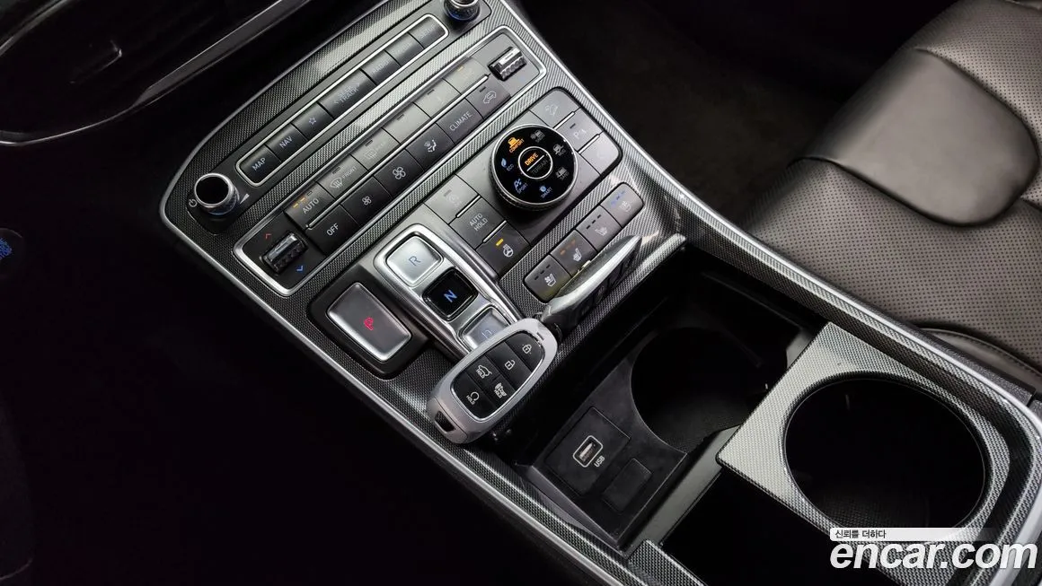 Hyundai Santafe — фото 8