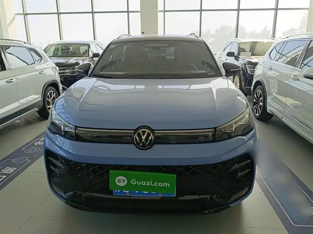 Volkswagen Tiguan L 2024 из CN, фото 3