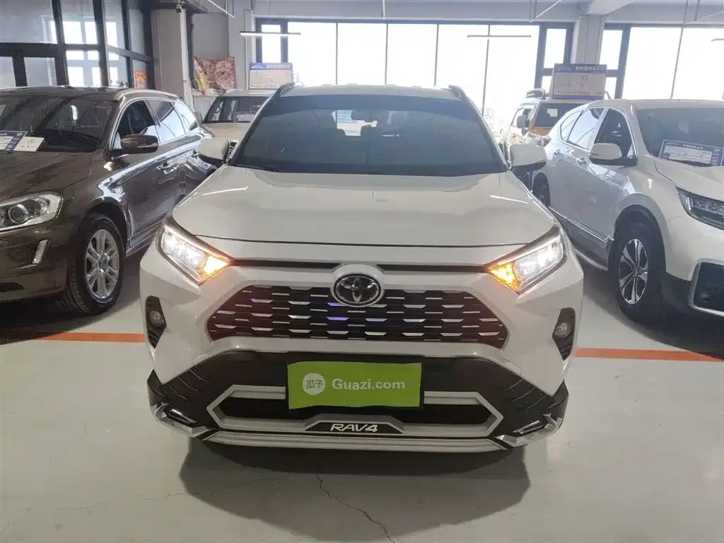Toyota RAV4 2021 из CN, фото 3