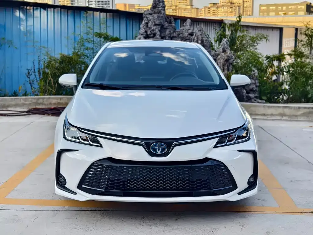Toyota Corolla 2023 из CN, фото 3