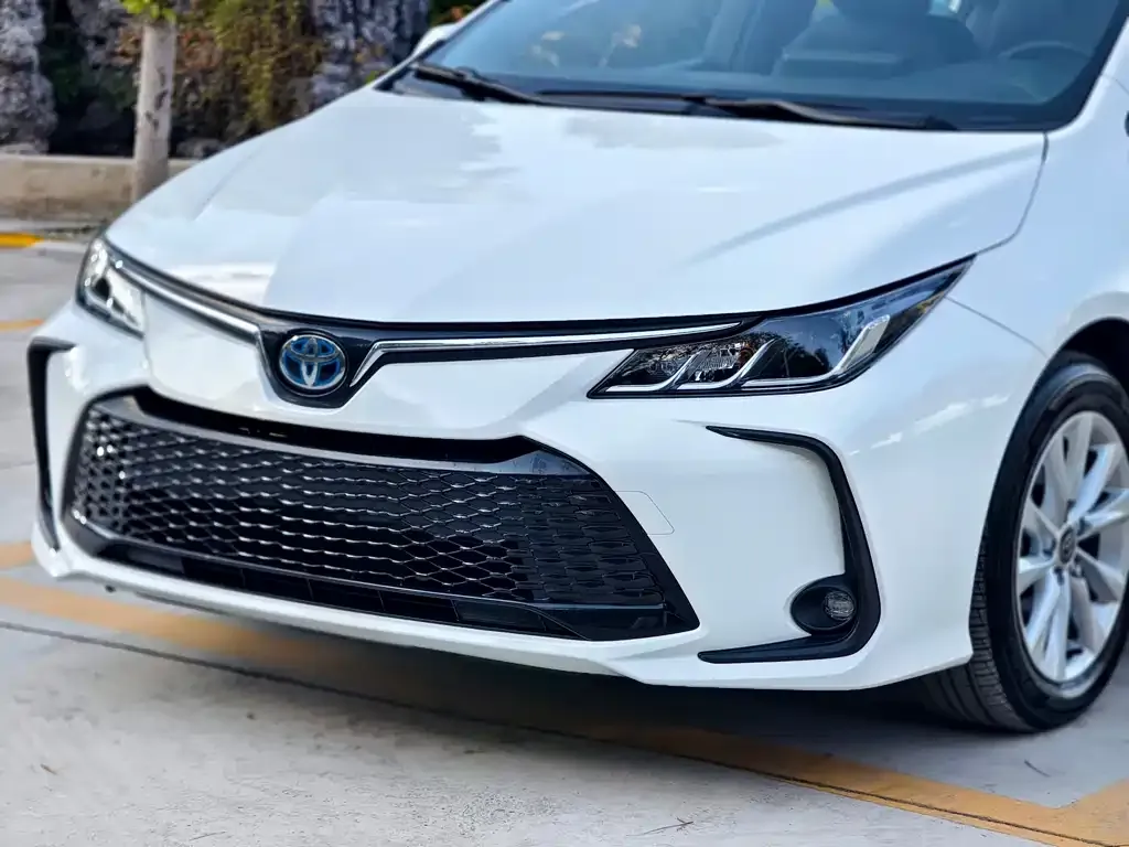 Toyota Corolla 2023 из CN, фото 10