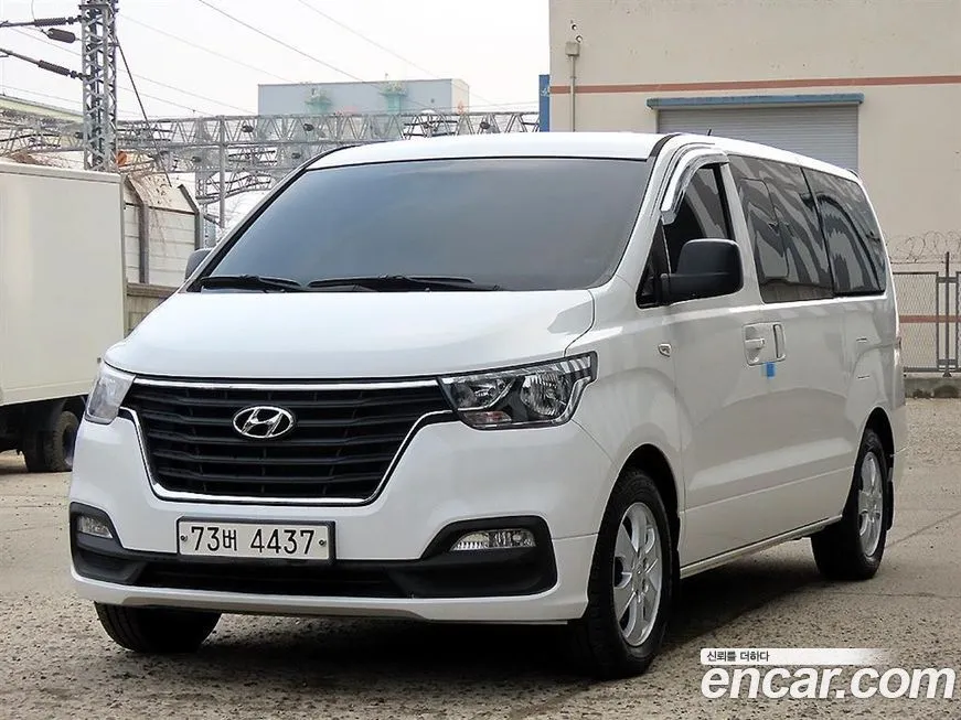 Hyundai Starex — фото 5
