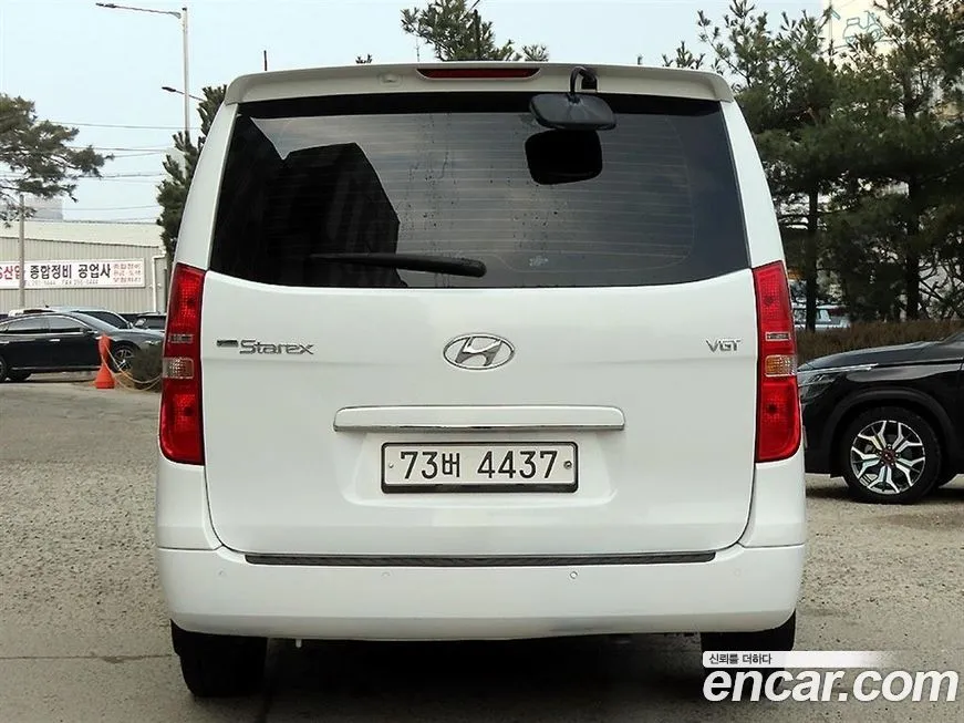 Hyundai Starex — фото 10