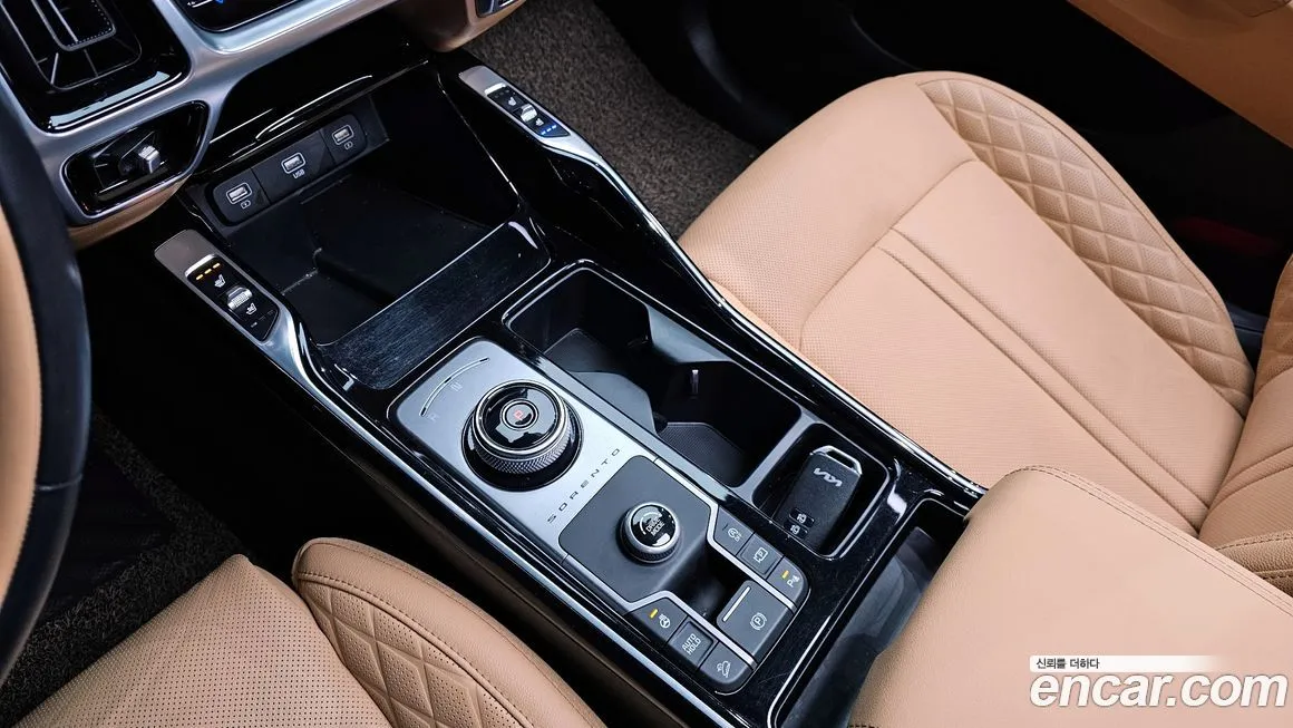 Kia Sorento — фото 9