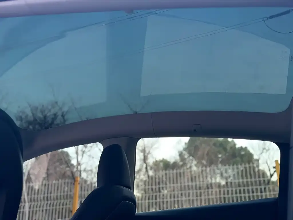 Tesla Model Y 2024 из CN, фото 2