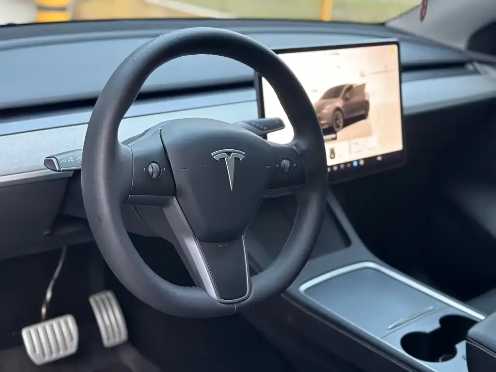 Tesla Model Y 2024 из CN, фото 4
